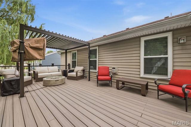 214 Charging Bear Drive, Wentzville, MO 63385