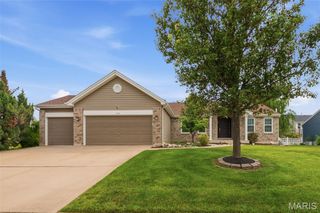 214 Charging Bear Drive, Wentzville, MO 63385