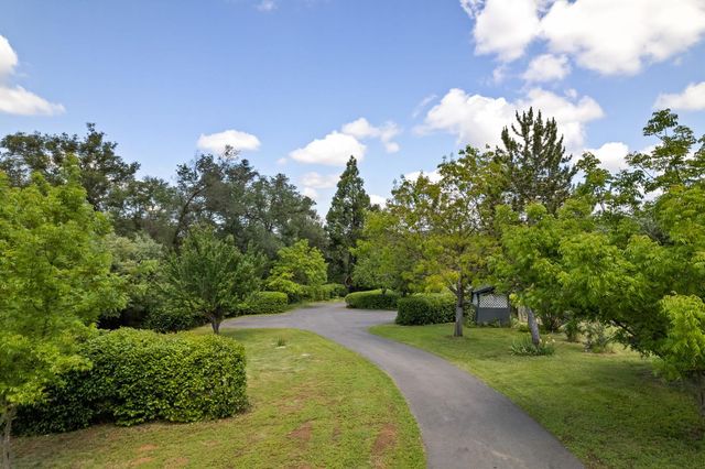 6445 Schindler Rd, Newcastle, CA 95658