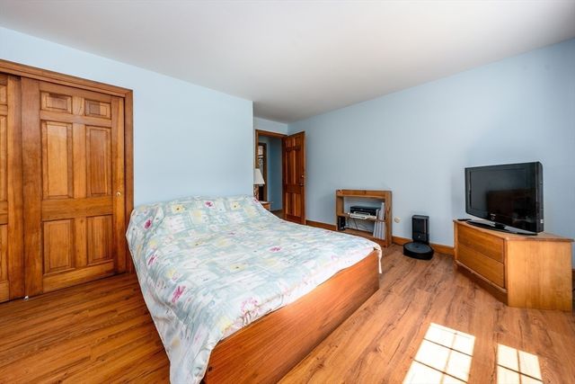 251 Phinneys Lane, Barnstable, MA 02632