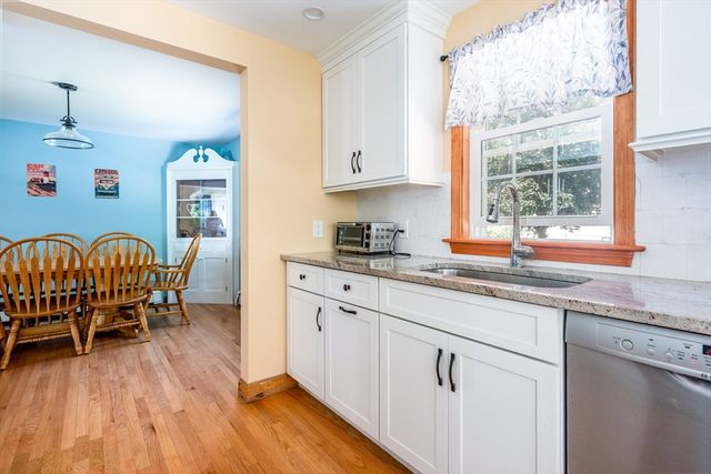 251 Phinneys Lane, Barnstable, MA 02632