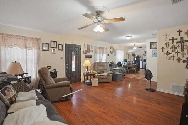 4030 Ramsey St, Corpus Christi, TX 78415