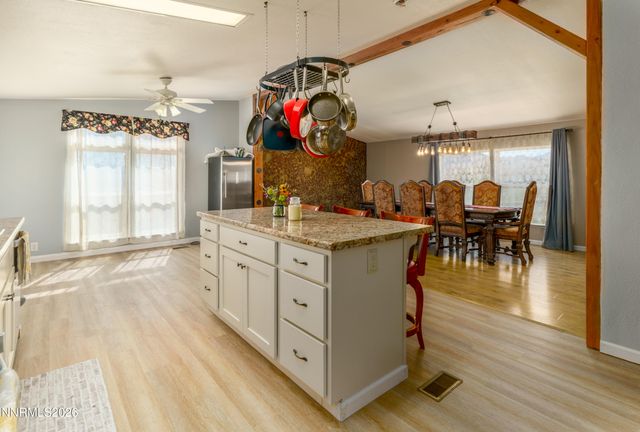 222 Julie Way, Dayton, NV 89403