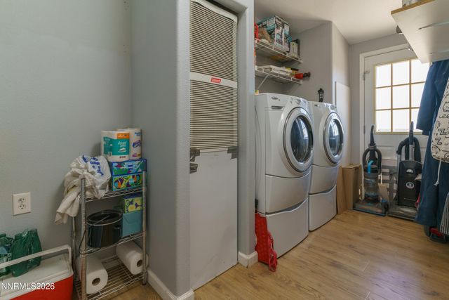 222 Julie Way, Dayton, NV 89403