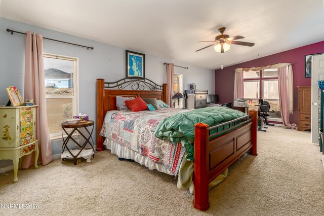 222 Julie Way, Dayton, NV 89403