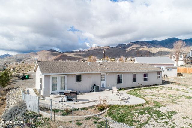 222 Julie Way, Dayton, NV 89403