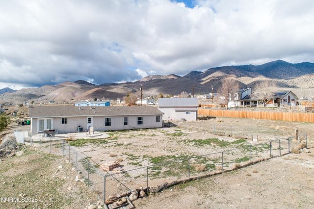 222 Julie Way, Dayton, NV 89403