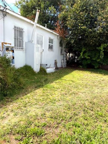 3050 11th, Los Angeles, CA 90018