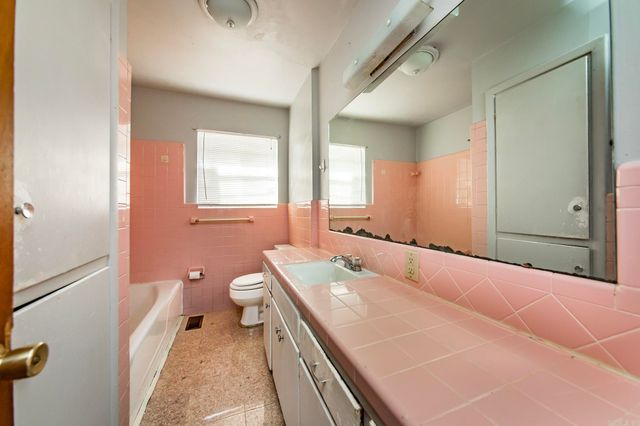 706 W 56th Street, North Little Rock, AR 72118