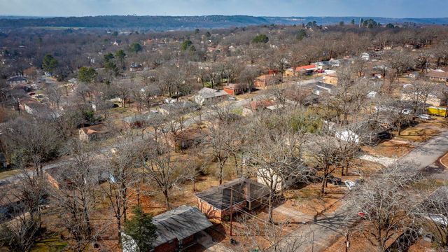 706 W 56th Street, North Little Rock, AR 72118