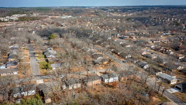 706 W 56th Street, North Little Rock, AR 72118