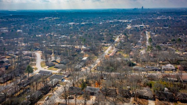 706 W 56th Street, North Little Rock, AR 72118