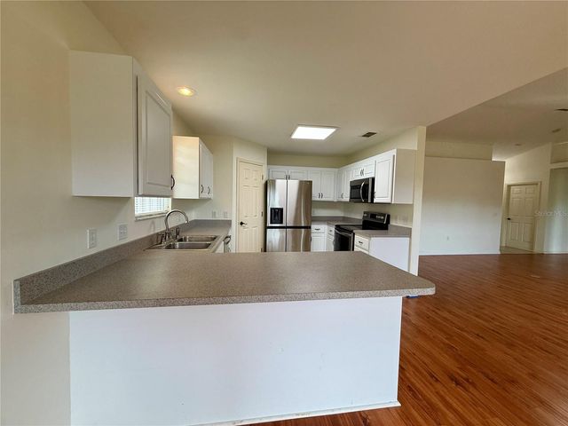 25168 NW 10TH AVENUE, Newberry, FL 32669