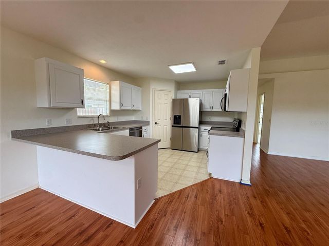 25168 NW 10TH AVENUE, Newberry, FL 32669