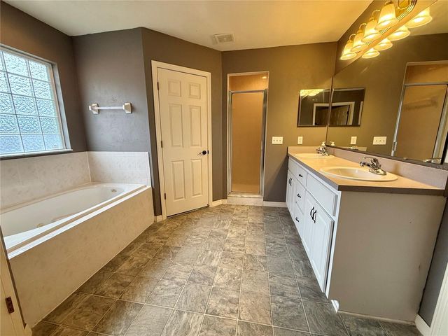 25168 NW 10TH AVENUE, Newberry, FL 32669