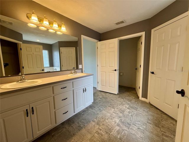 25168 NW 10TH AVENUE, Newberry, FL 32669