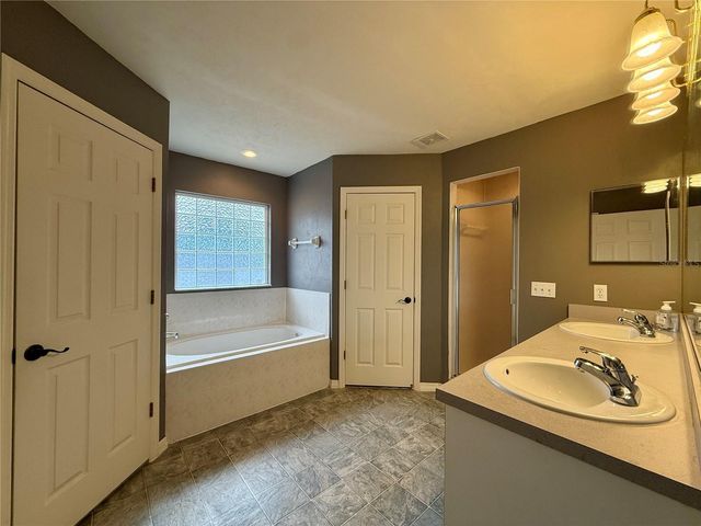 25168 NW 10TH AVENUE, Newberry, FL 32669