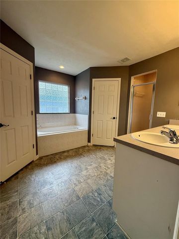 25168 NW 10TH AVENUE, Newberry, FL 32669