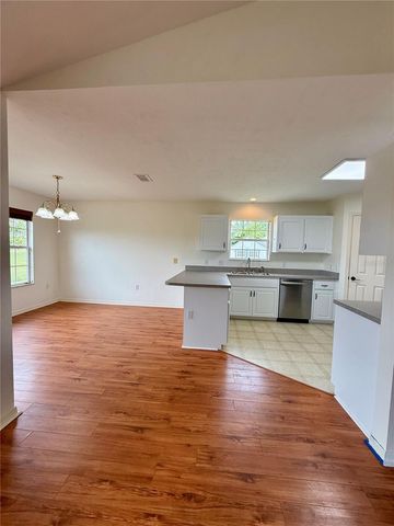 25168 NW 10TH AVENUE, Newberry, FL 32669