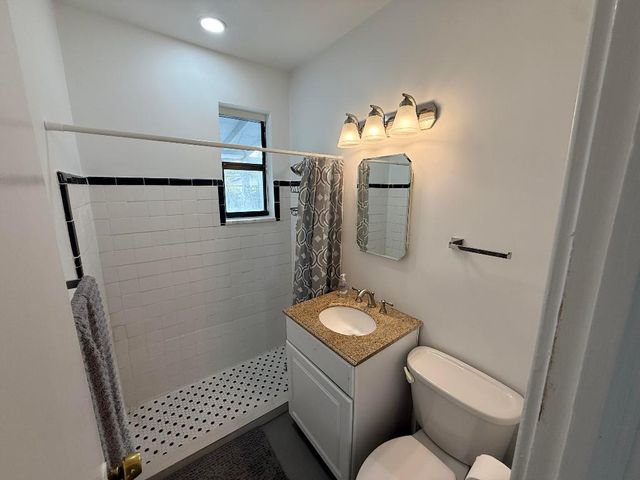 325 S Swinton Avenue, Delray Beach, FL 33444