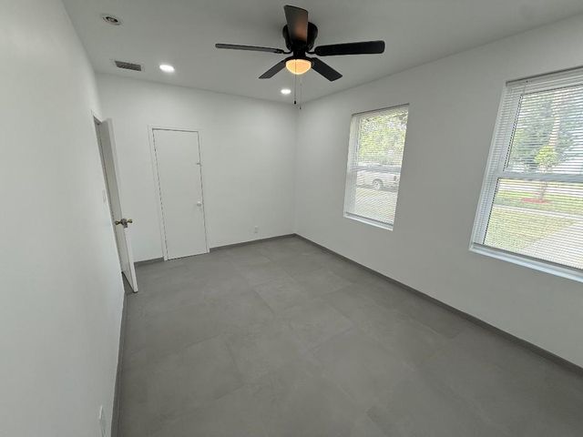 325 S Swinton Avenue, Delray Beach, FL 33444