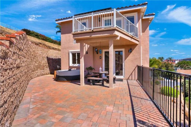 22175 Crusader, Canyon Lake, CA 92587