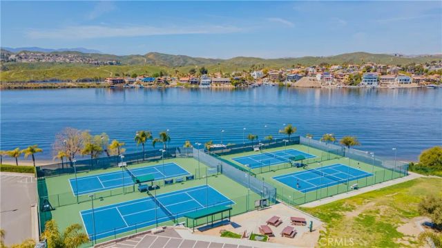 22175 Crusader, Canyon Lake, CA 92587