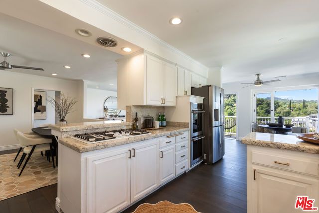 3819 Sunswept Drive, Studio City (los Angeles), CA 91604