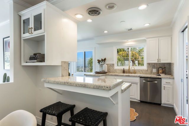 3819 Sunswept Drive, Studio City (los Angeles), CA 91604