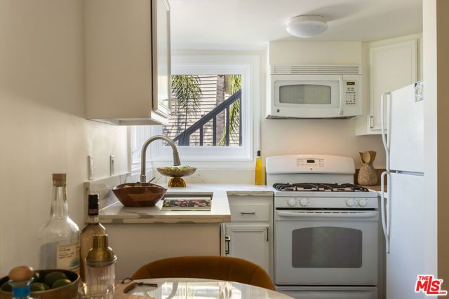 3819 Sunswept Drive, Studio City (los Angeles), CA 91604