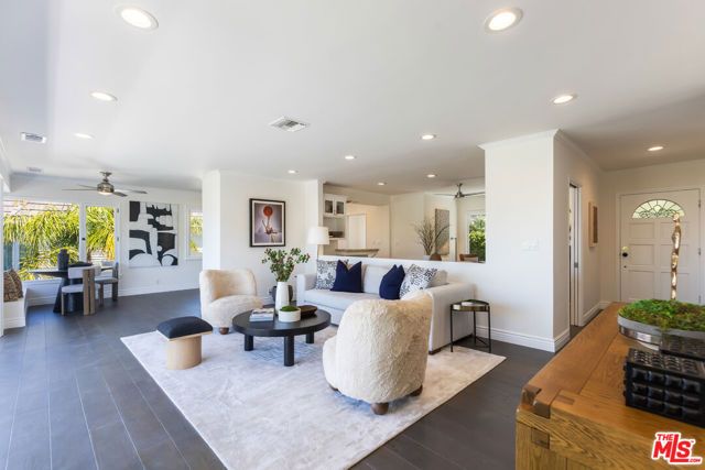 3819 Sunswept Drive, Studio City (los Angeles), CA 91604