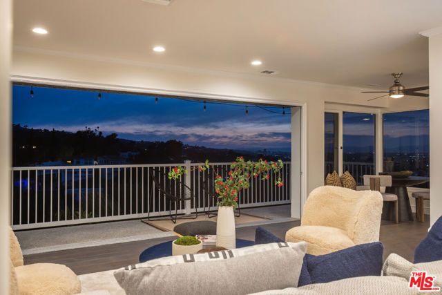 3819 Sunswept Drive, Studio City (los Angeles), CA 91604