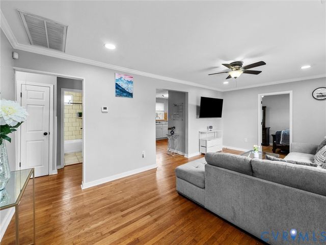 6000 Phelps St, Glen Allen, VA 23060