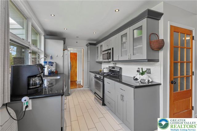 30 North 37th Street, South Whitehall Twp, PA 18104