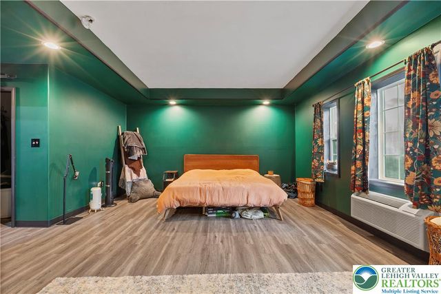 30 North 37th Street, South Whitehall Twp, PA 18104