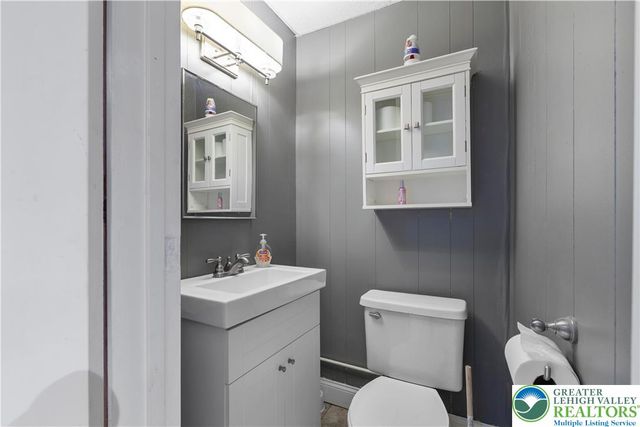 30 North 37th Street, South Whitehall Twp, PA 18104