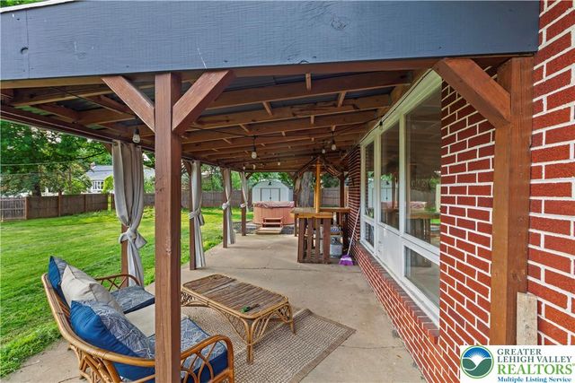 30 North 37th Street, South Whitehall Twp, PA 18104