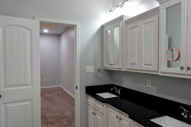 504 S Madison, Midland, TX 79701