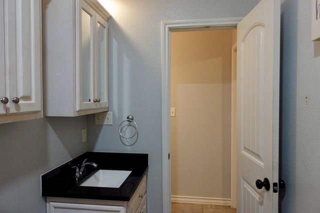 504 S Madison, Midland, TX 79701