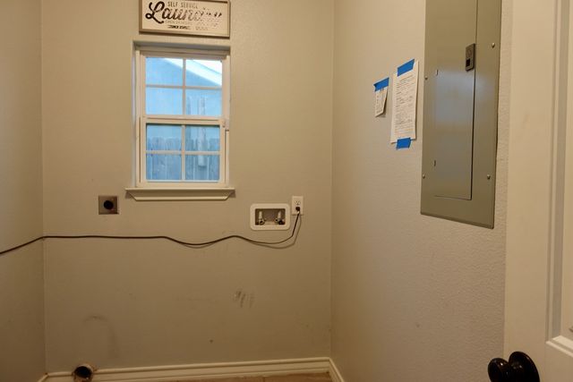 504 S Madison, Midland, TX 79701