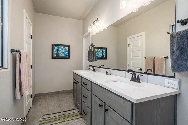 6516 Blackbird Road, Las Cruces, NM 88012