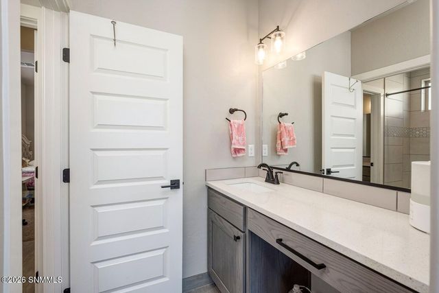 6516 Blackbird Road, Las Cruces, NM 88012