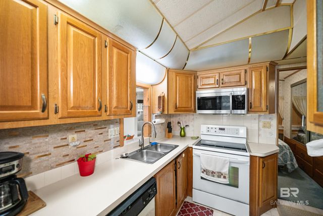 741 Buena Vista Drive, Lillian, AL 36549
