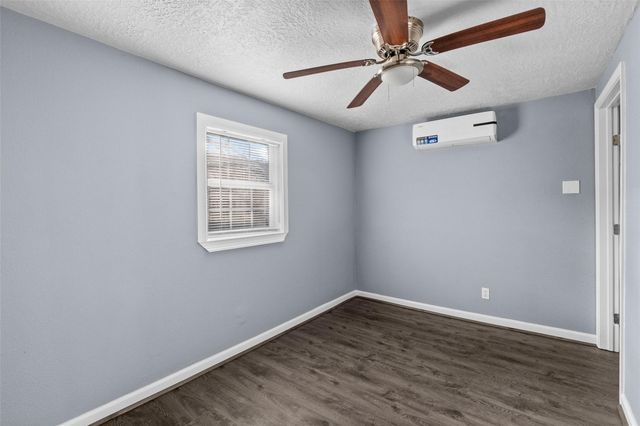 4126 Paladino Street 4030, Bacliff, TX 77518