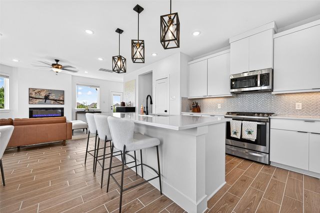 15174 Post Oak Falls Dr, Cypress, TX 77433