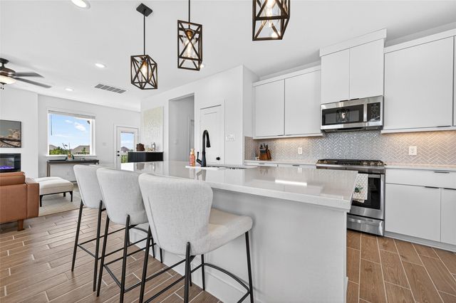 15174 Post Oak Falls Dr, Cypress, TX 77433