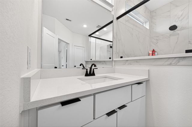 15174 Post Oak Falls Dr, Cypress, TX 77433