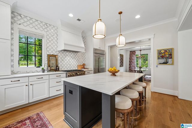 3 TROON, Birmingham, AL 35242