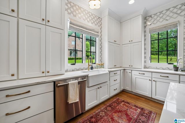 3 TROON, Birmingham, AL 35242