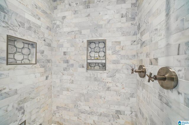 3 TROON, Birmingham, AL 35242